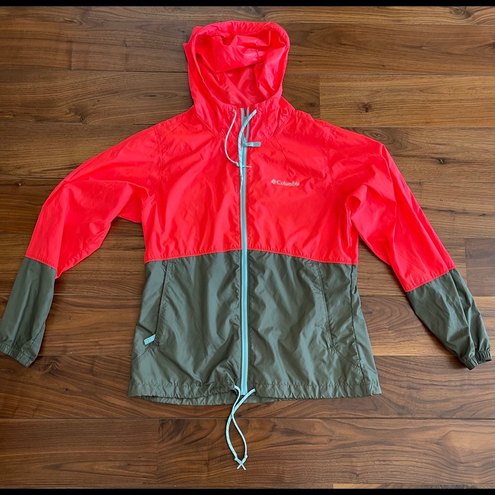 Like New Columbia Windbreaker Women’s Medium